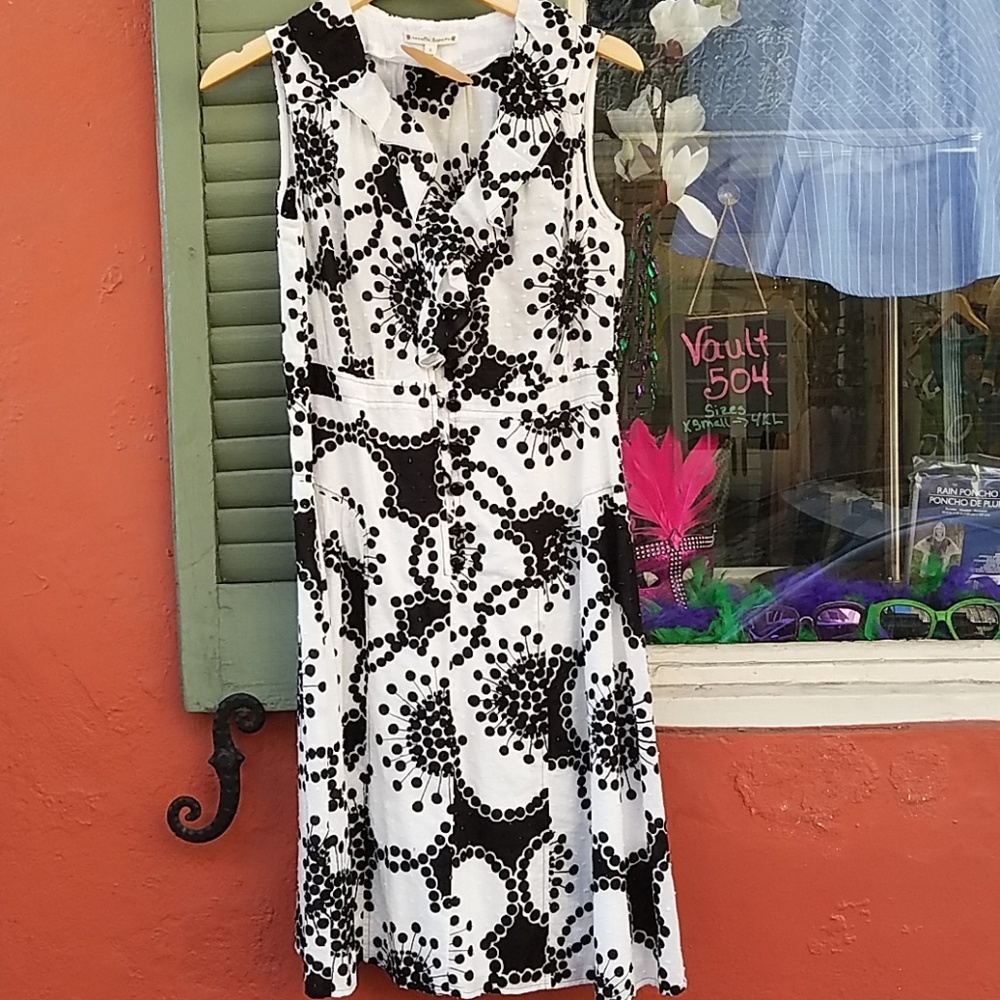 Black and white cotton dress
